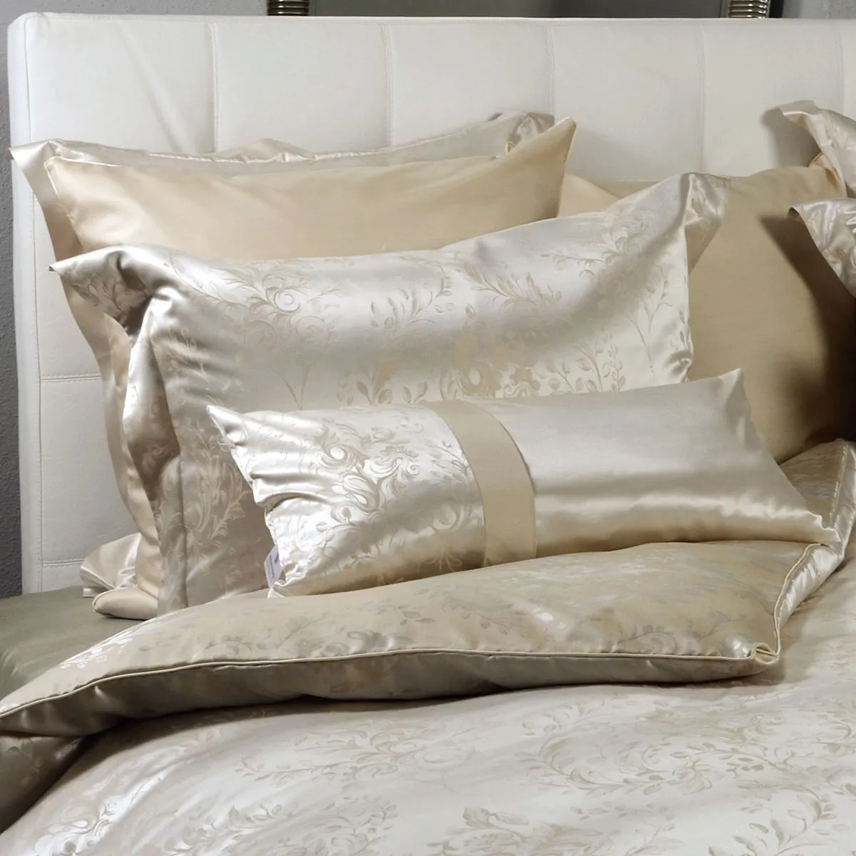 Heritage Natural Pure Mulberry Silk Complete Bed Set