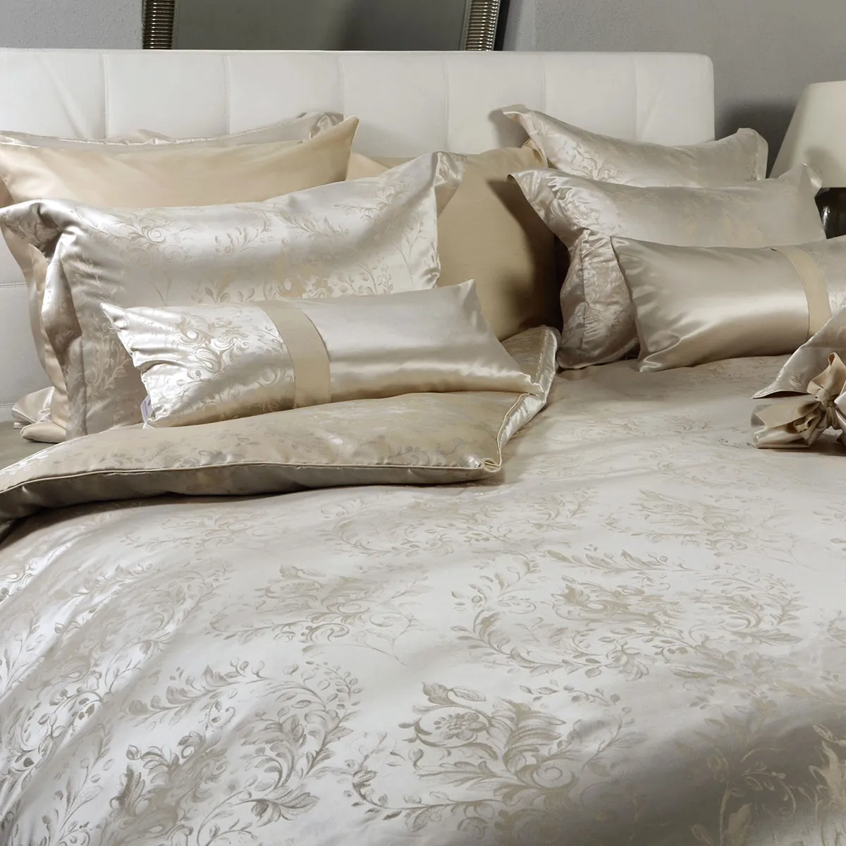 Heritage Natural Pure Mulberry Silk Complete Bed Set